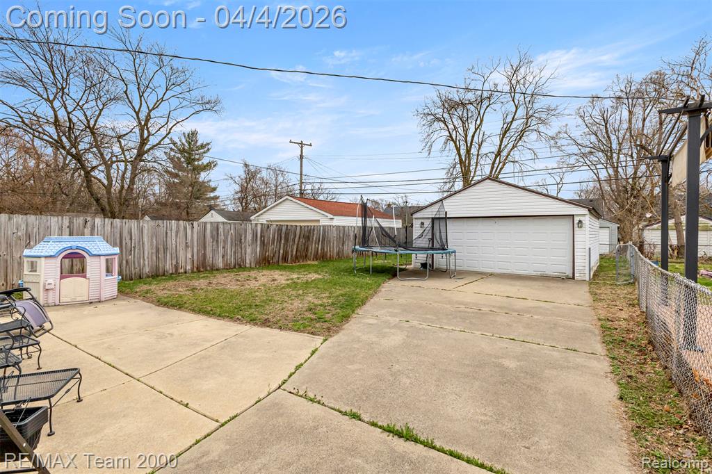 25521 Stanford Street, Dearborn Heights, MI 48125 — Photo 36