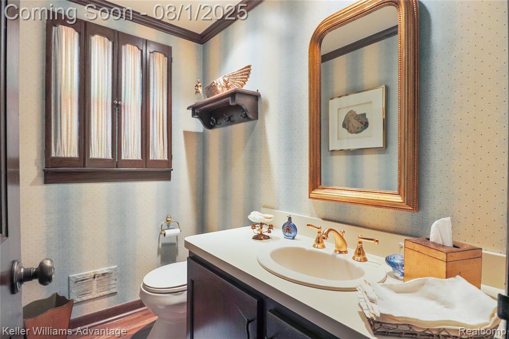 5349 Greenbriar Drive, West Bloomfield, MI 48323 — Photo 13