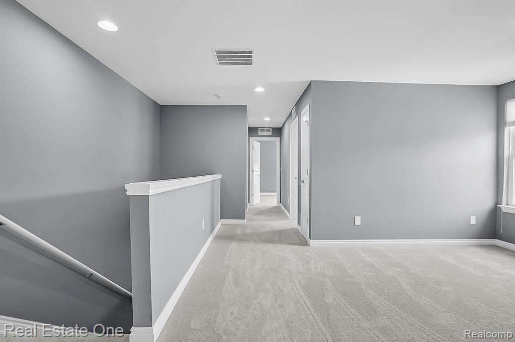 4559 TANGLEWOOD Lane, Lake Orion, MI — Photo 21