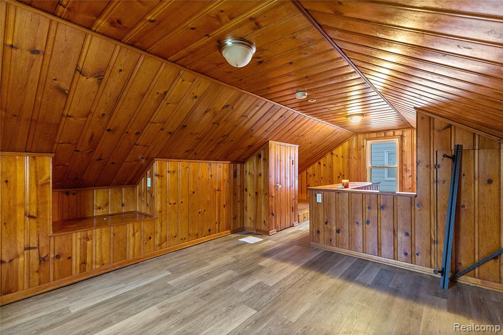 20301 KENOSHA Street, Harper Woods, MI 48225 — Photo 18