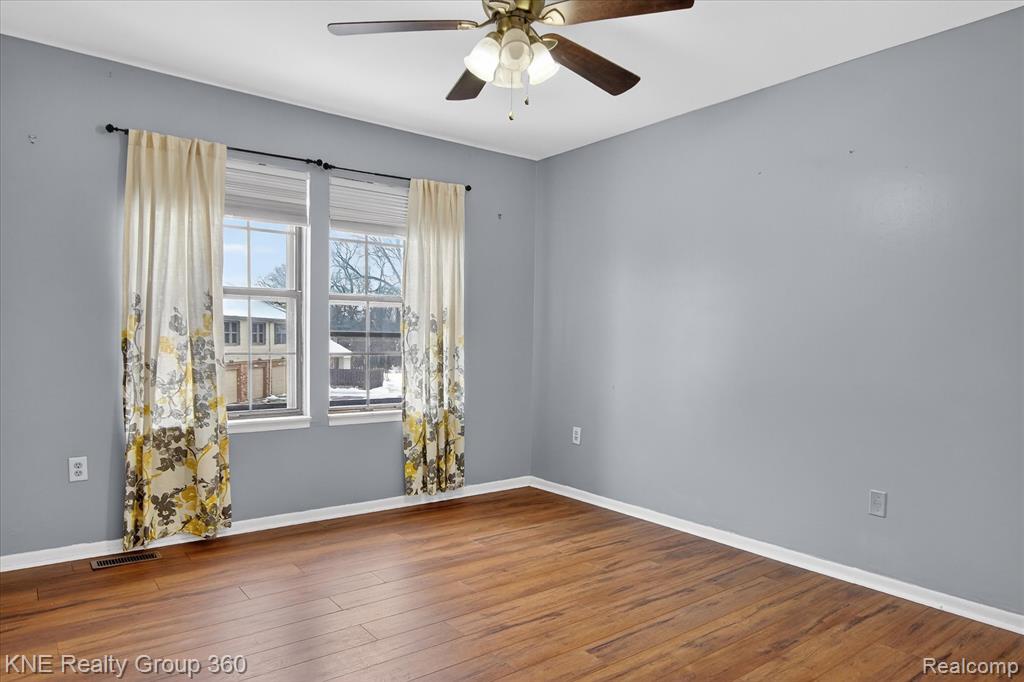8092 Willow Lane, Warren, MI 48093 — Photo 28