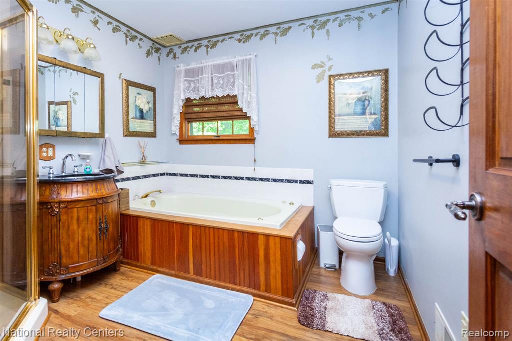 8706 Buckland Drive, South Lyon, MI 48178 — Photo 22