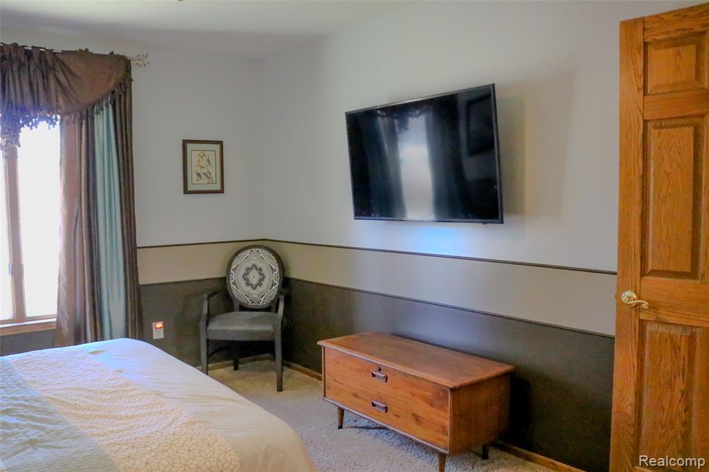 2821 3rd Avenue W, Gladstone, MI 49837 — Photo 45