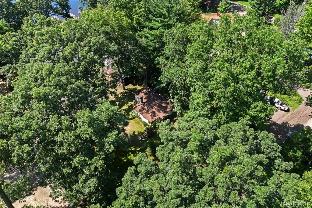 220 ELLSWORTH LAKE Drive, Gregory, MI 48137 — Photo 21
