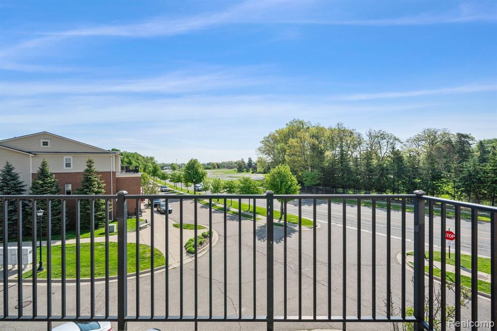 304 LEGATO Drive, Walled Lake, MI 48390 — Photo 7