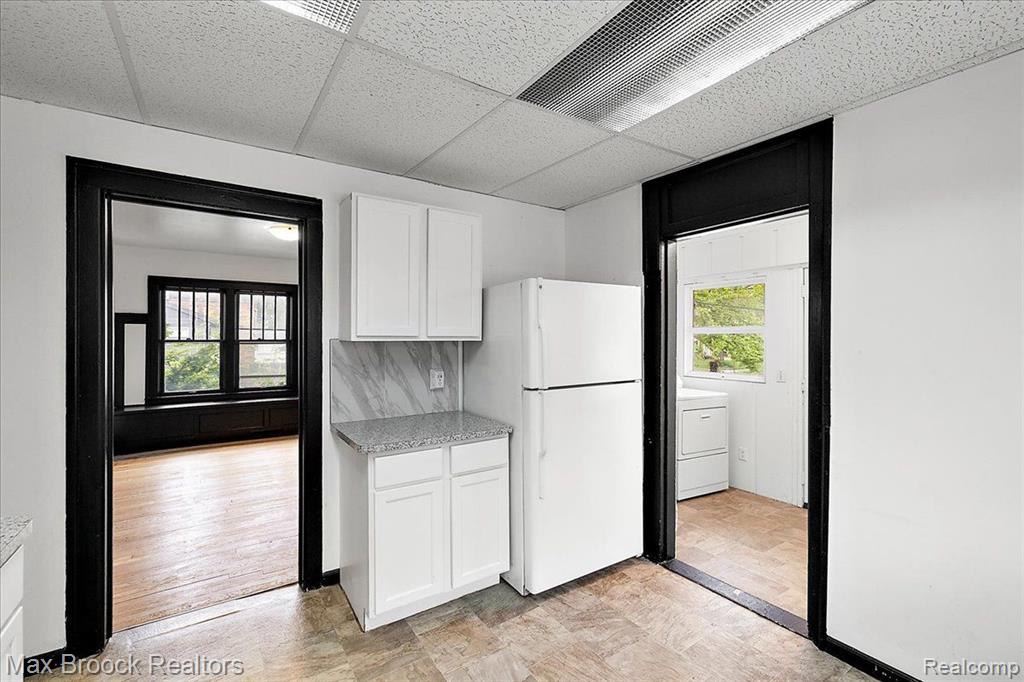 503 N WASHINGTON Avenue, Royal Oak, MI 48067 — Photo 18