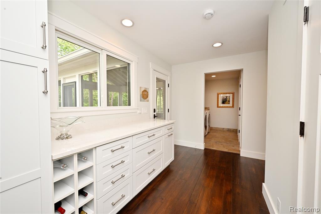 4801 N Harsdale Road, Bloomfield Hills, MI 48302 — Photo 21