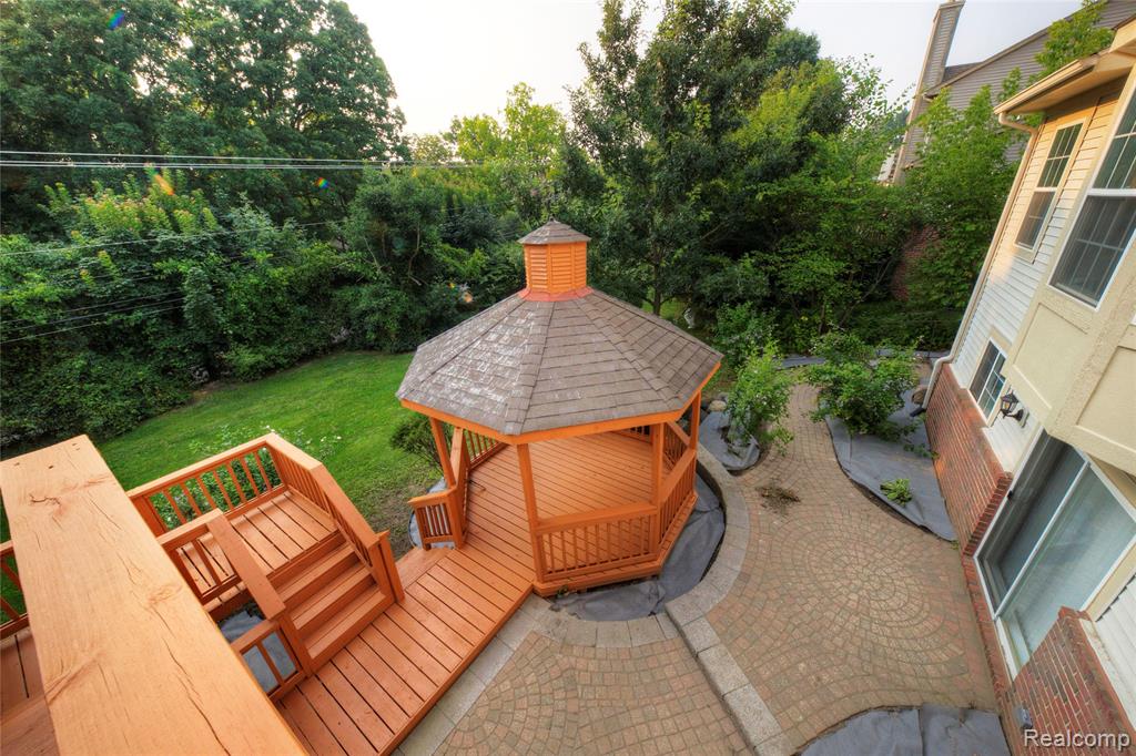 4269 Warrington Drive, Wixom, MI 48393 — Photo 42