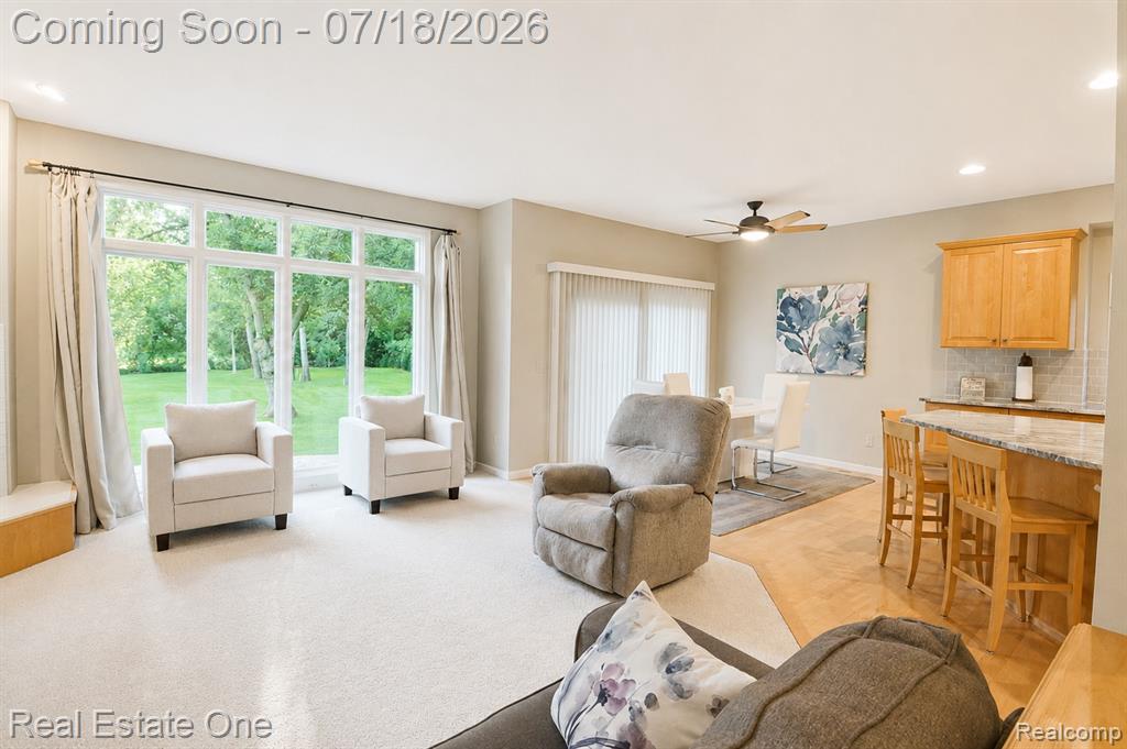716 Bristol Lane, Orion, MI 48348 — Photo 8