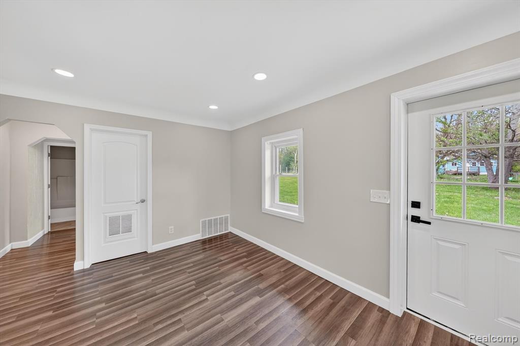 15013 Birchwood Drive, Holly, MI 48442 — Photo 10