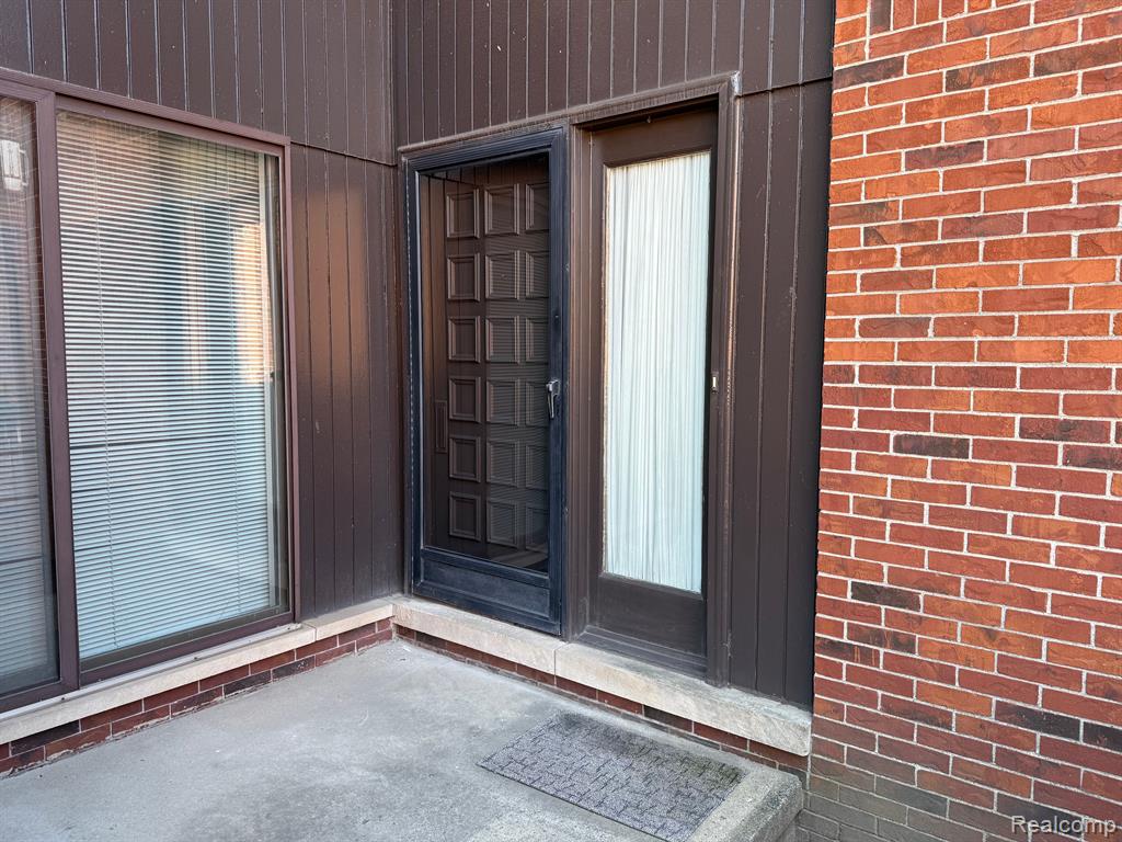 11 KIMBERLY Lane, 54, Dearborn, MI 48120 — Photo 7