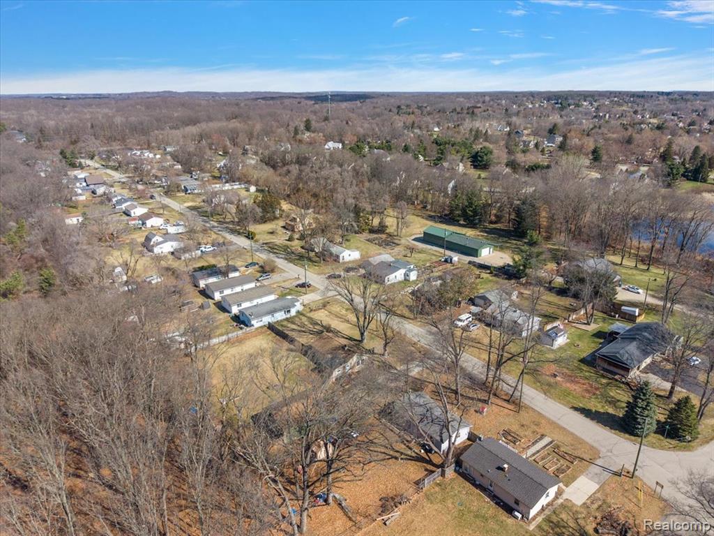 5275 Lake Grove Drive, White Lake, MI 48383 — Photo 58