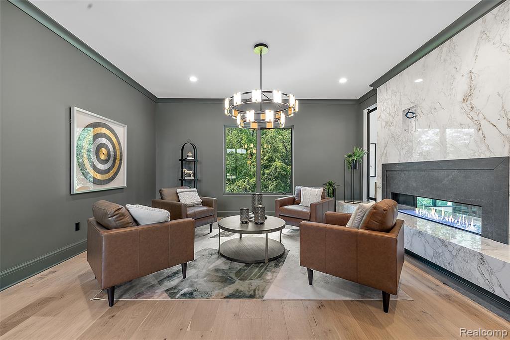 3268 Willis Drive, Oakland, MI, 48306