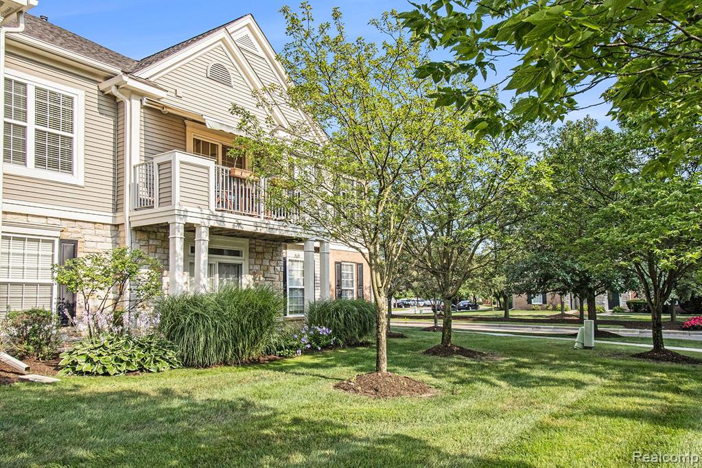 2016 CEDAR VALLEY Drive, Canton, MI 48188 — Photo 5