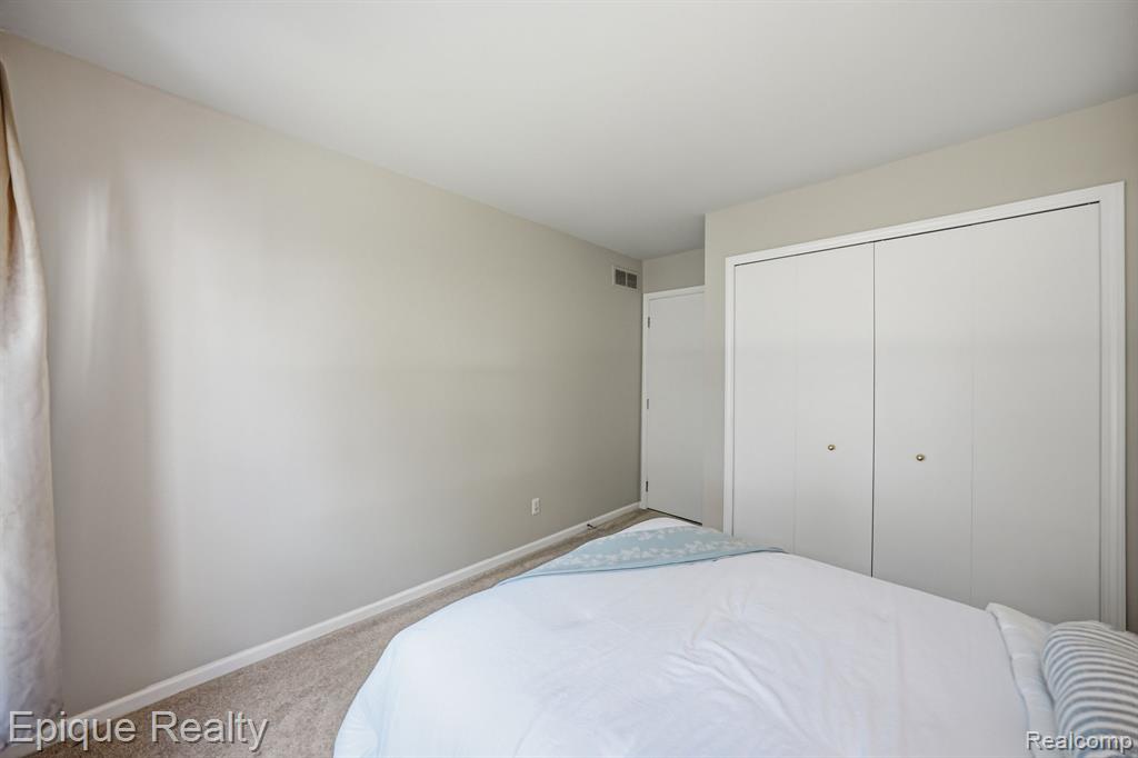919 Rikki Ann Court, Wixom, MI 48393 — Photo 14