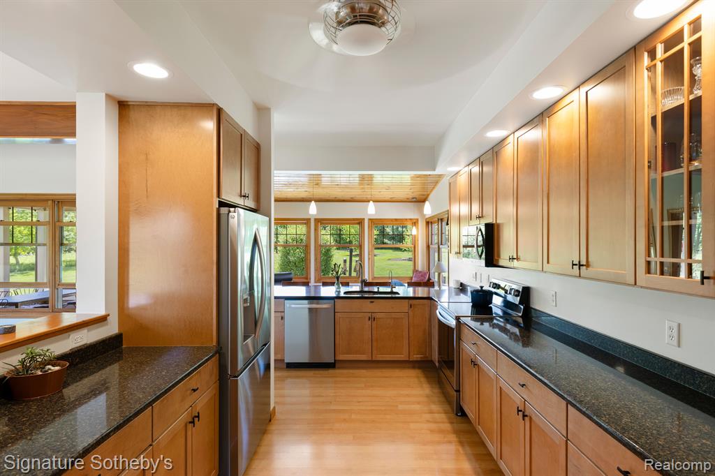 4893 HIGH MEADOW Lane, Ann Arbor, MI 48103 — Photo 9