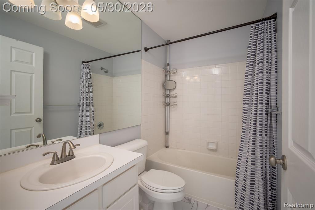 1727 Campau Farms Circle, Detroit, MI 48207 — Photo 16