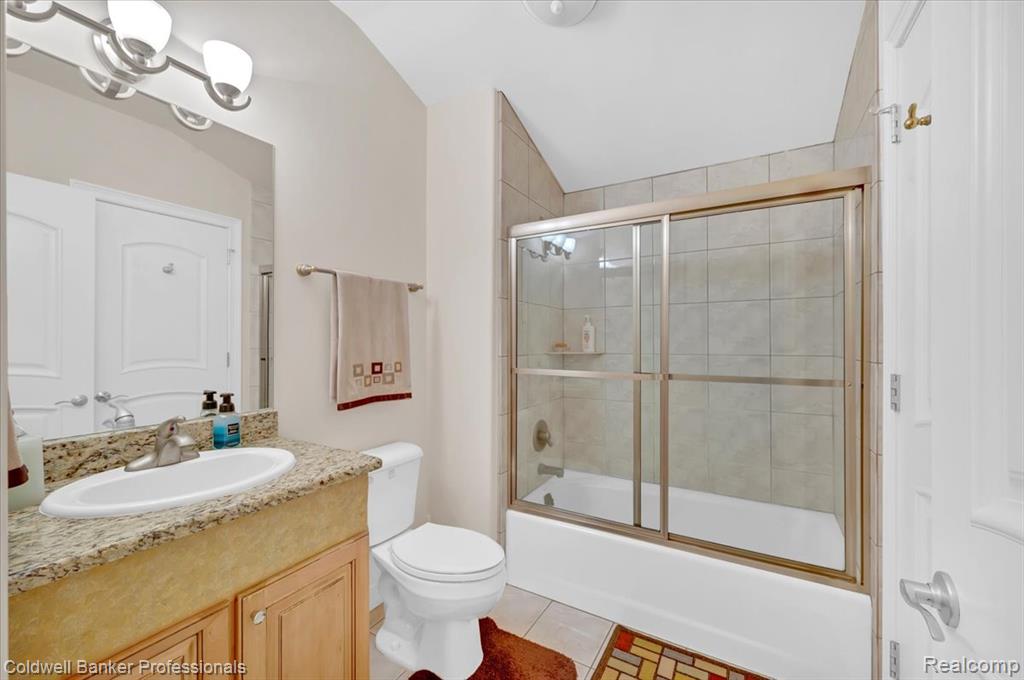 4359 Longview Drive, Lapeer, MI 48446 — Photo 45