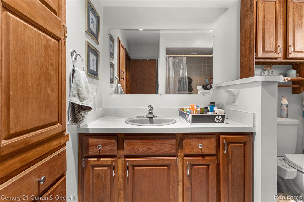 7254 Mayfair Street, Taylor, MI 48180 — Photo 19