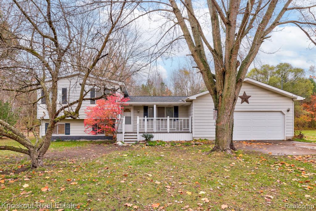 10456 Nichols Road, Montrose, MI 48457 — Photo 2