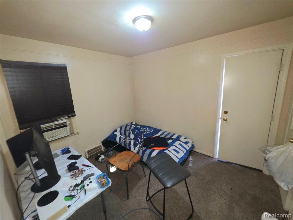 9608 Piedmont Street, Detroit, MI 48228 — Photo 11