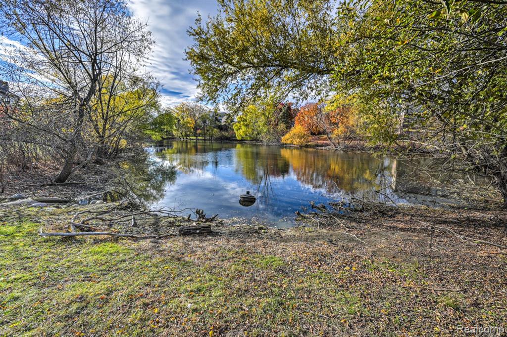 7418 Rafford Lane, West Bloomfield, MI — Photo 69