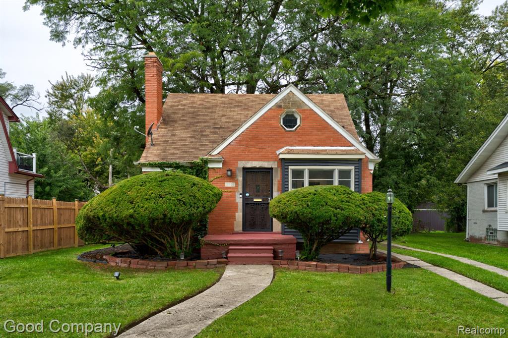 13935 Rutland Street, Detroit, MI 48227