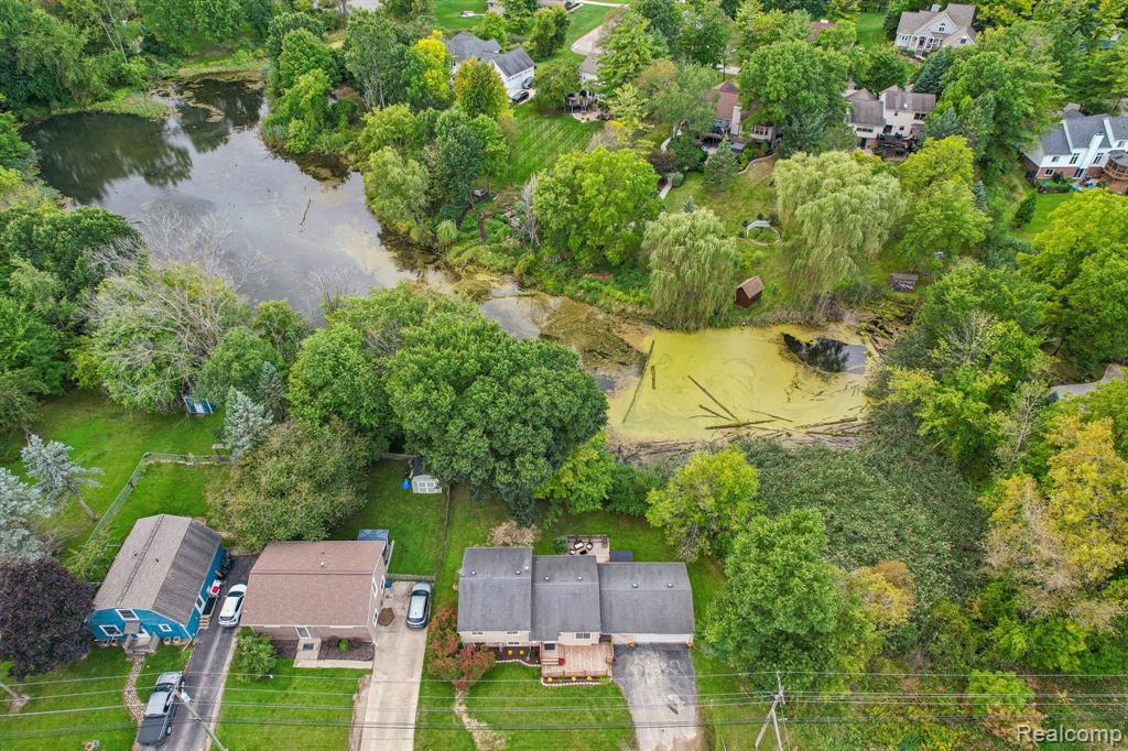 895 N CONKLIN Road, Lake Orion, MI 48362 — Photo 9