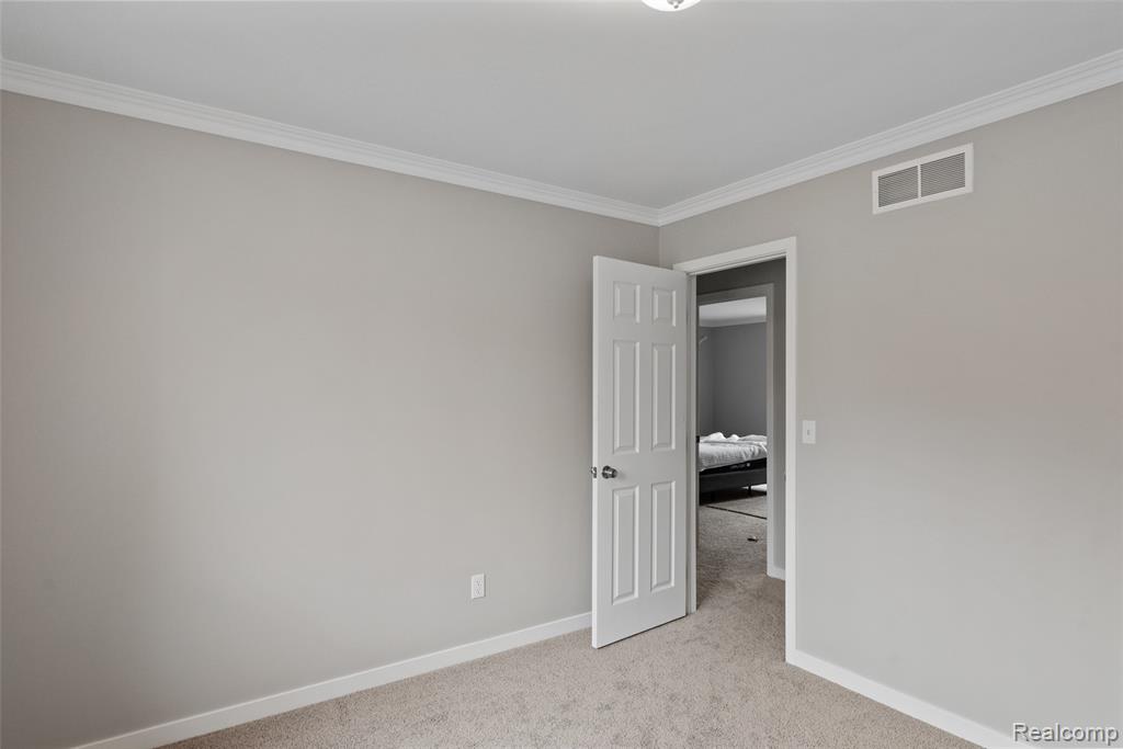 8732 Elizabeth Lake Road, White Lake, MI — Photo 17