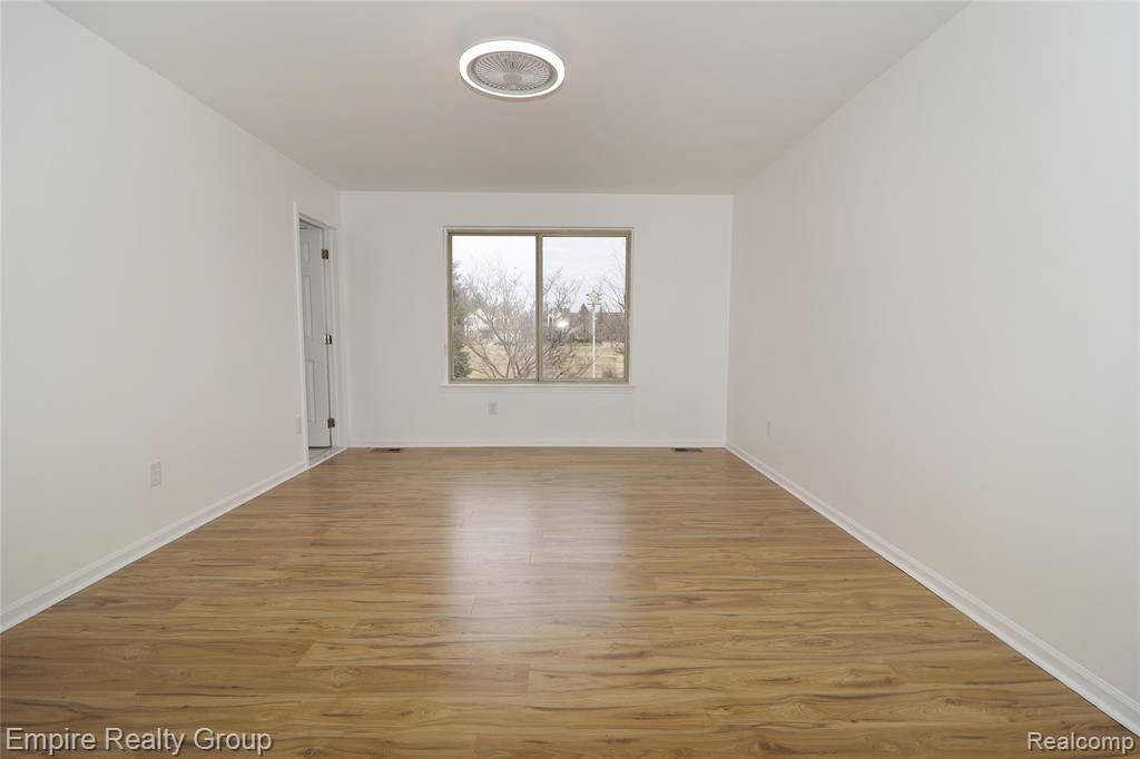 41610 Conner Creek Drive, Canton, MI 48187 — Photo 22