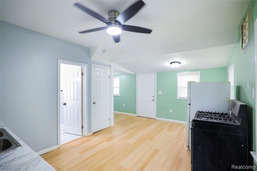 5170 Evaline Street, Hamtramck, MI 48212 — Photo 7