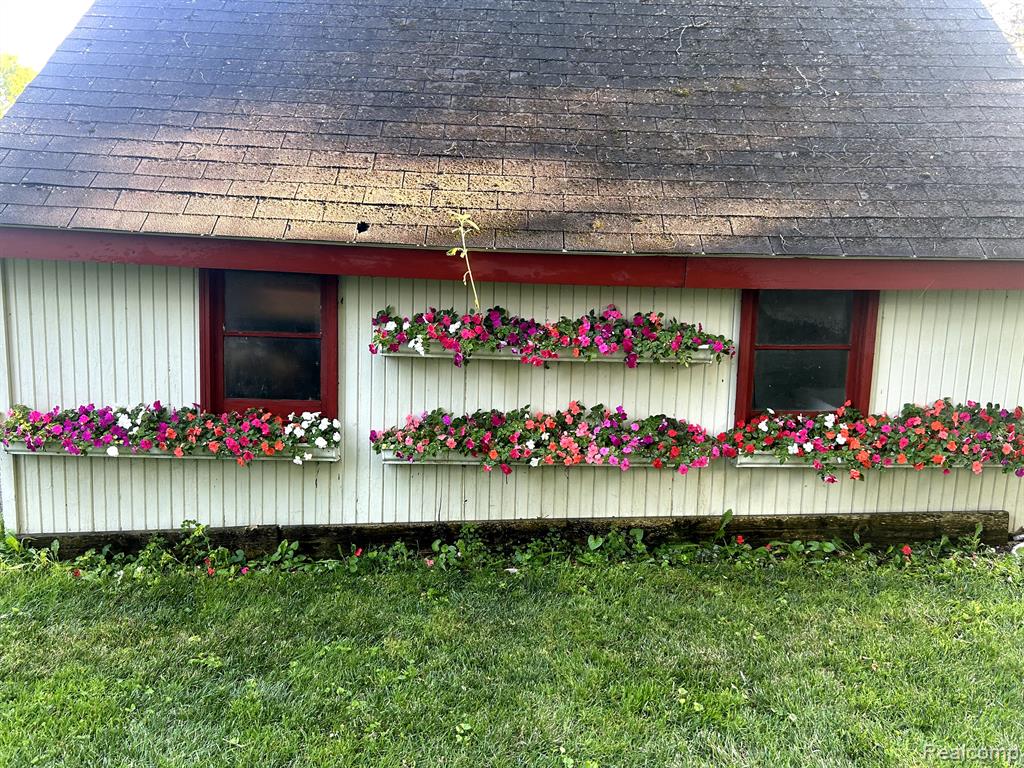 6181 LOBDELL Road, Linden, MI 48451 — Photo 28