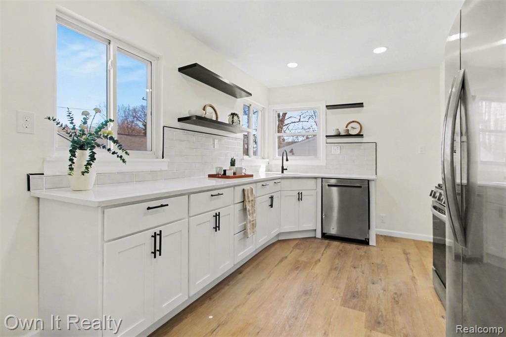 1555 Levona Street, Ypsilanti, MI 48198 — Photo 9