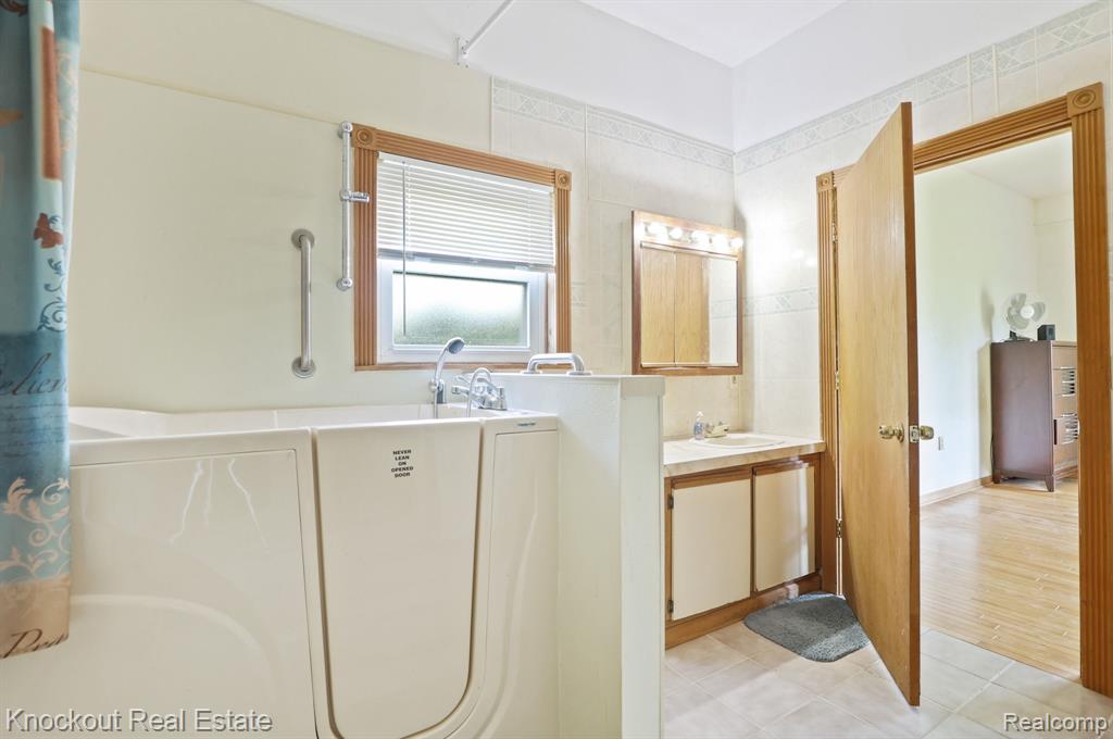 5490 Rupprecht Road, Vassar, MI 48768 — Photo 24