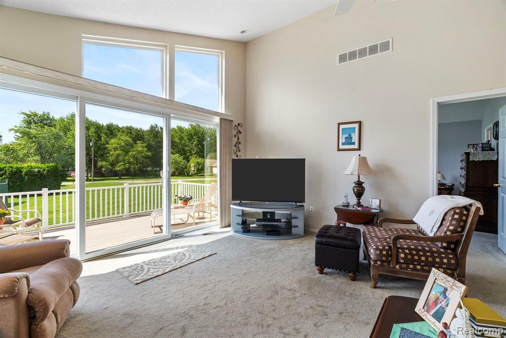 865 CRYSTAL Lane, Marysville, MI 48040 — Photo 25
