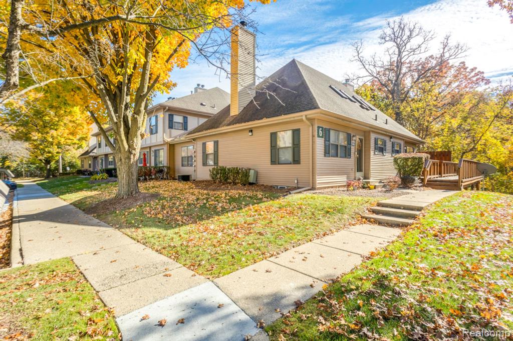 24547 PRIMROSE Lane, Southfield, MI 48033 — front exterior