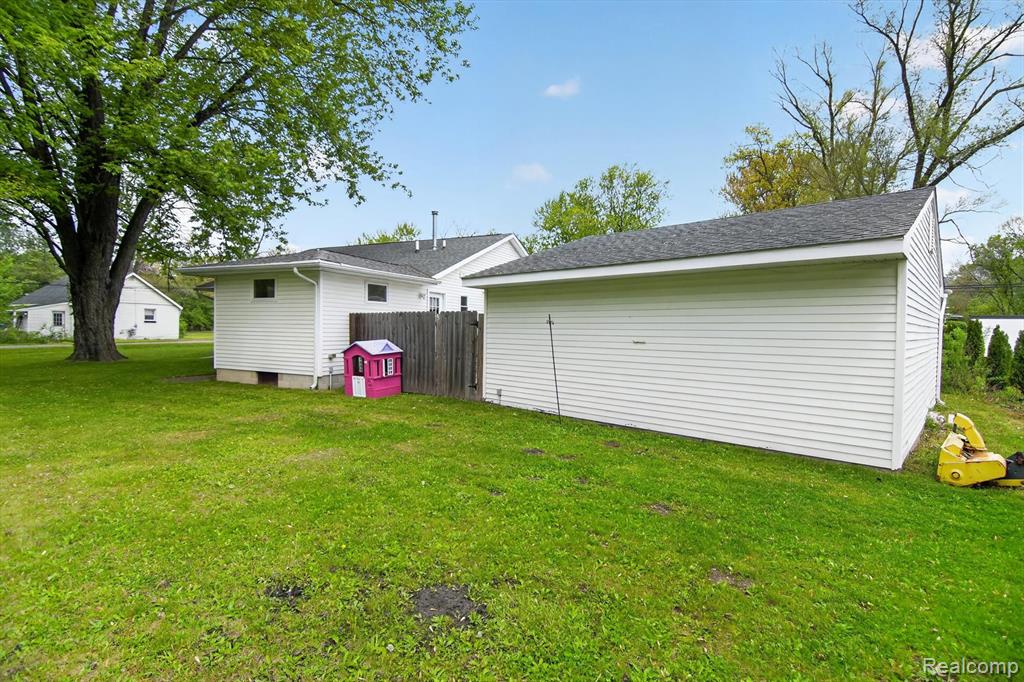 1020 Savage Road, Belleville, MI 48111 — Photo 45