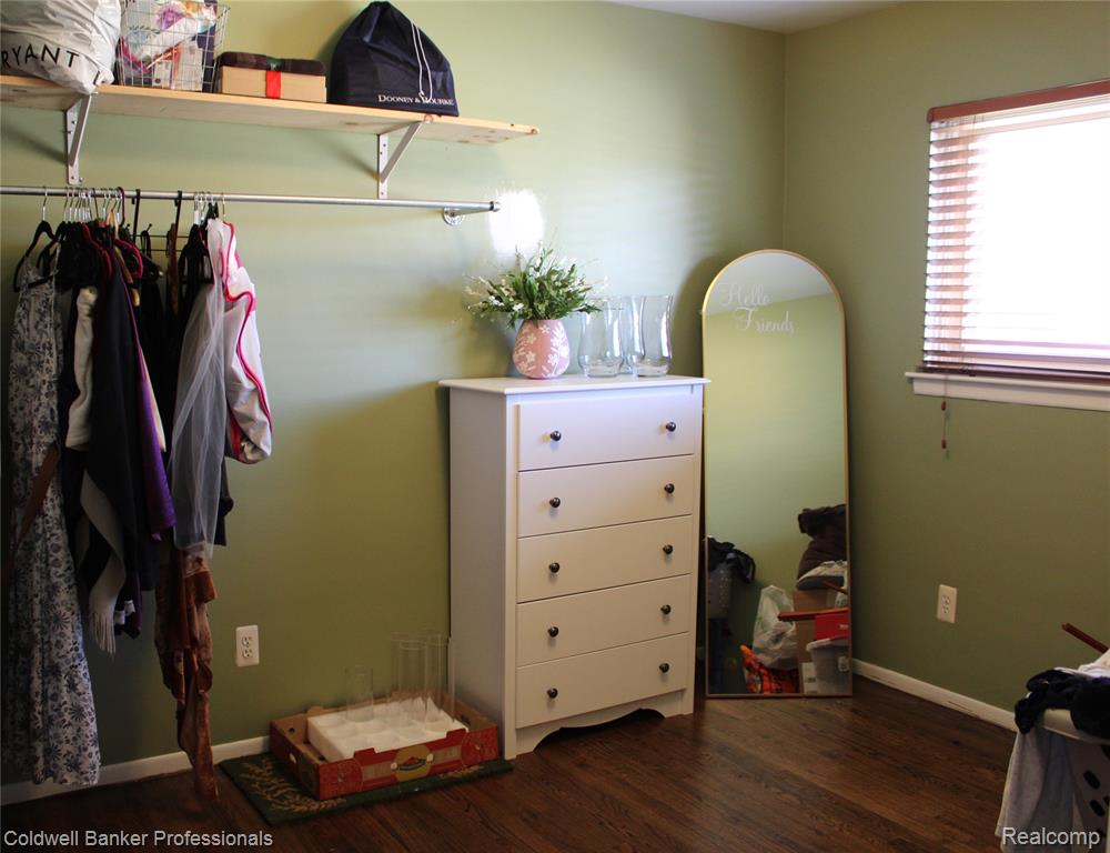 8210 Linda Street, Warren, MI 48093 — Photo 9