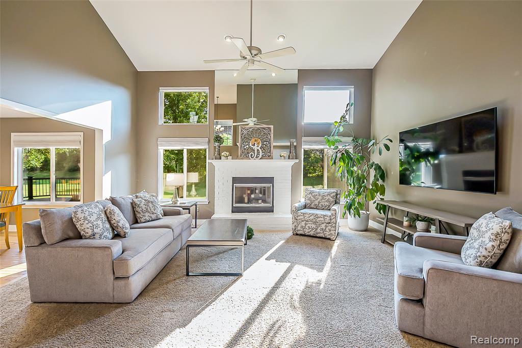 25823 Carriage Lane, South Lyon, MI 48178 — Photo 4