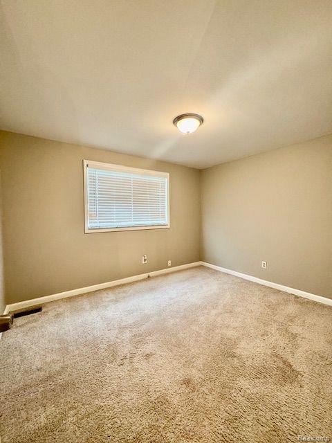 4777 HEIDI Drive, Sterling Heights, MI 48310 — Photo 14
