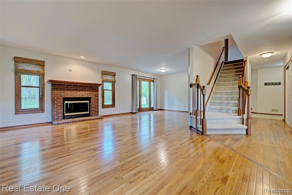 5370 Greenview Drive, Clarkston, MI 48348 — Photo 9