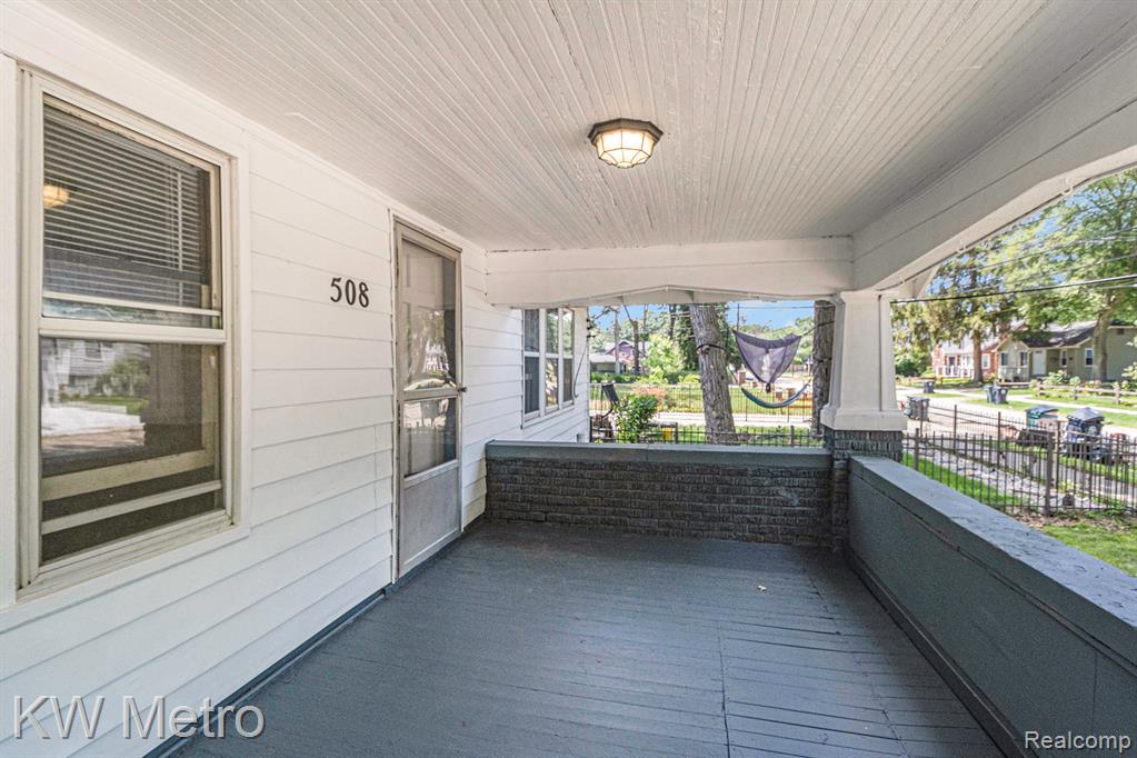508 West PARKDALE Avenue, Royal Oak, MI 48073 — Photo 3