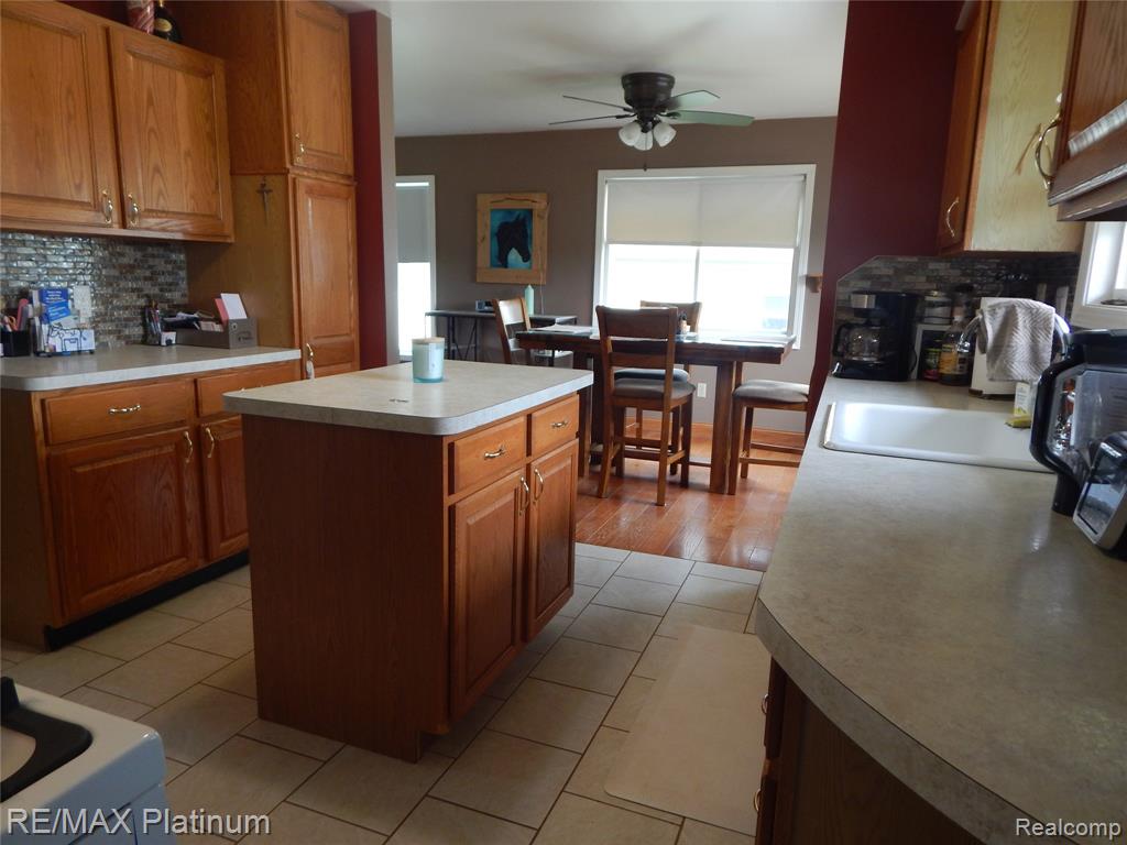 2025 W Rose Center Road, Holly, MI 48442 — Photo 40