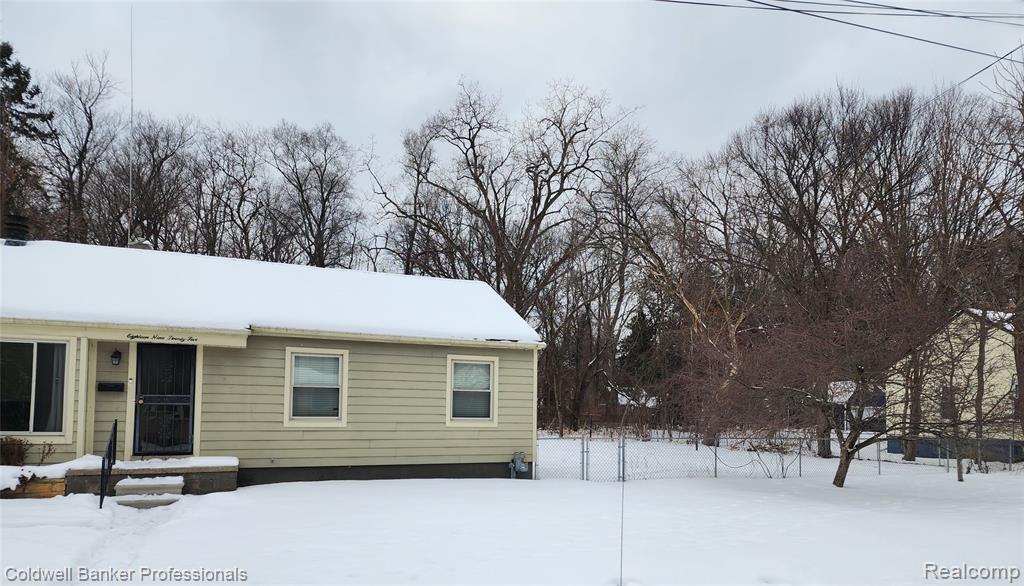 18925 Bentler Street, Detroit, MI 48219 — Photo 2