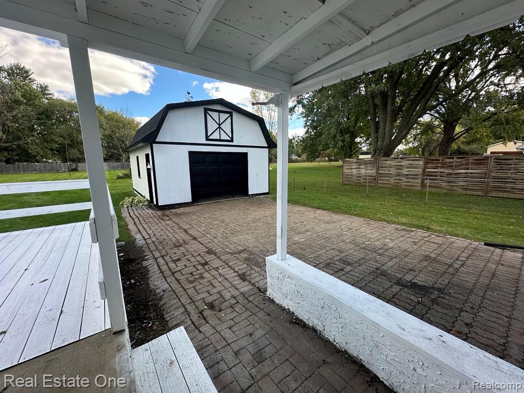 5481 Belsay Road, Grand Blanc, MI 48439 — Photo 26