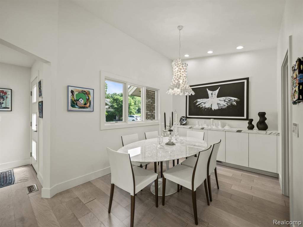 6420 Apple Grove Lane, Bloomfield Hills, MI 48301 — Photo 16