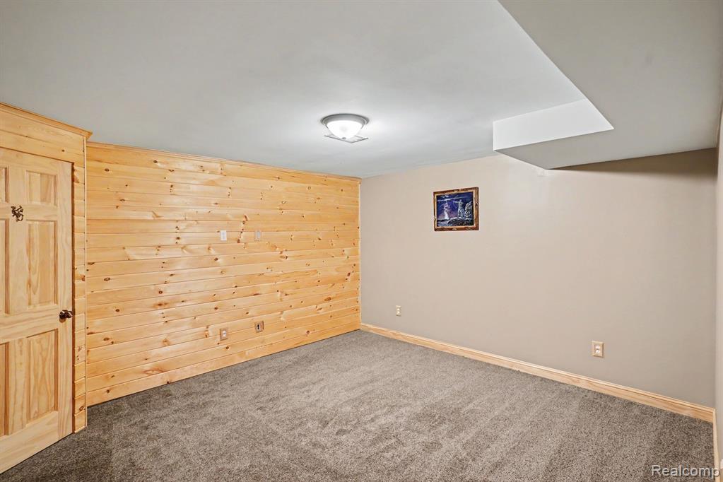 8012 Fox Hollow Road, Goodrich Vlg, MI — Photo 23