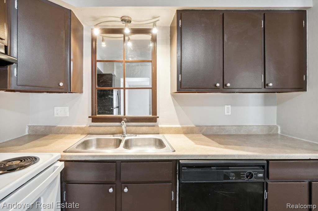 320 S Drake Road, Kalamazoo, MI 49009 — Photo 53