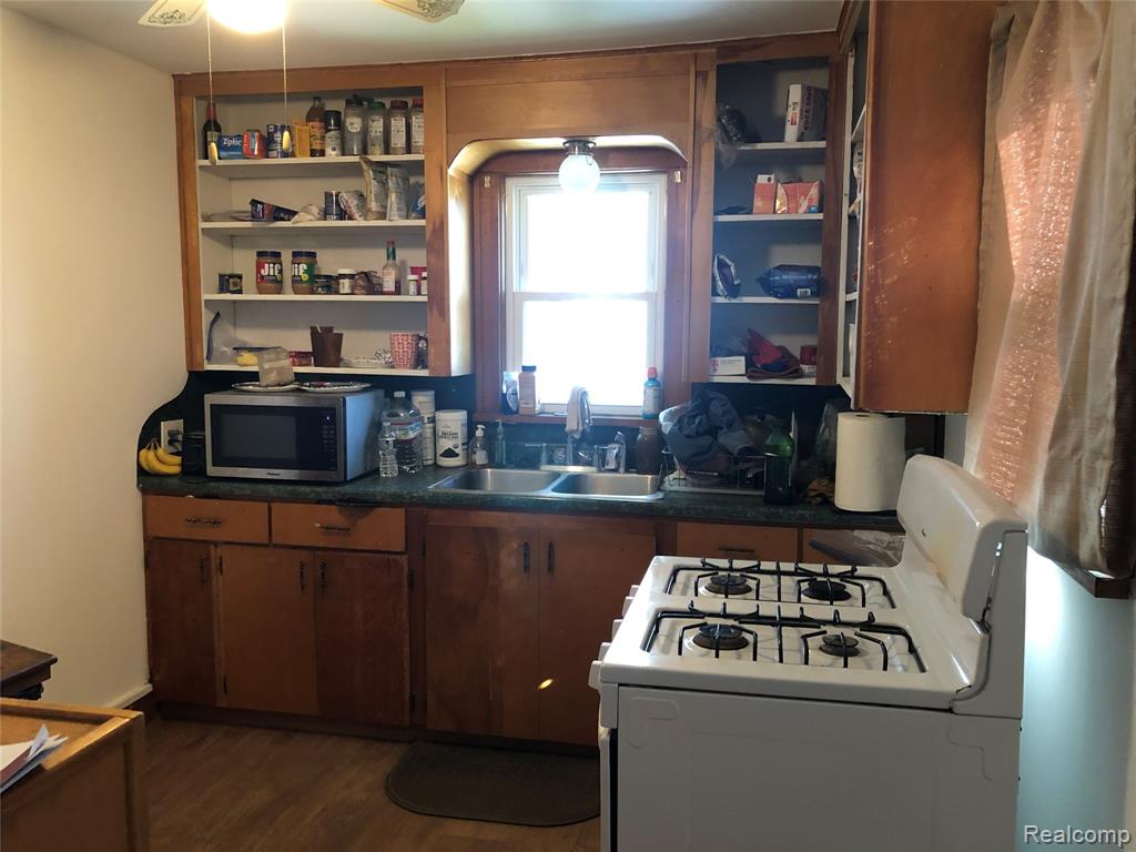 427 S State Street Street, Caro, MI 48723 — Photo 6