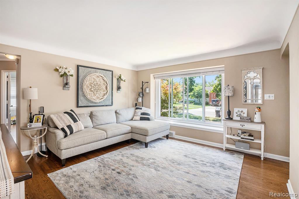 422 Jeffrey Avenue, Royal Oak, MI 48073 — Photo 3